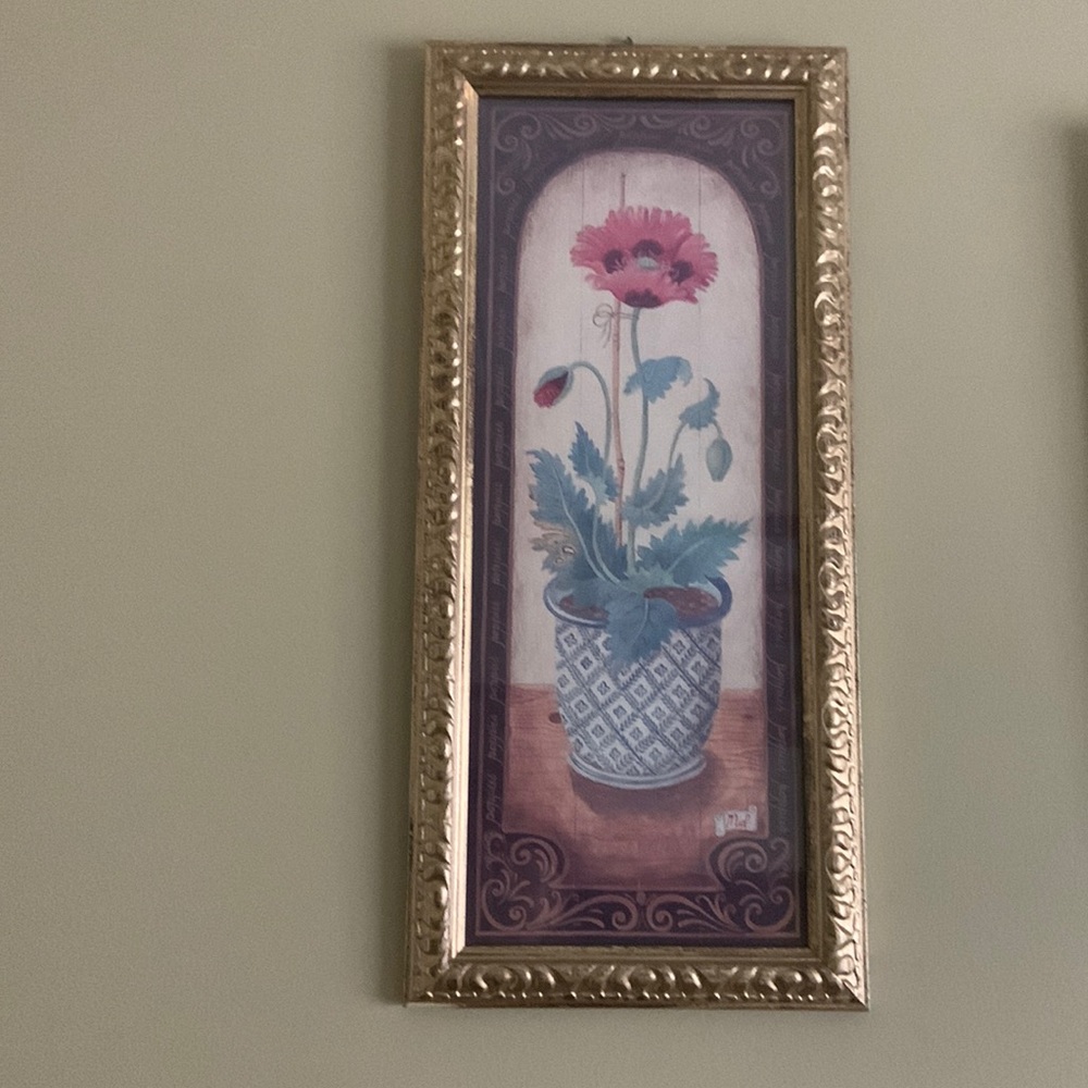 2 formed flower pit prints